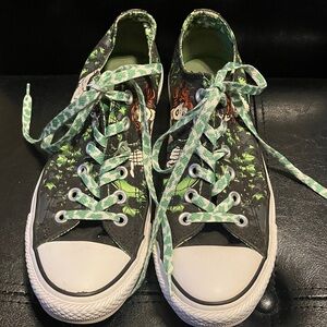 Poison Ivy Converse Lace Up Tennis Shoes